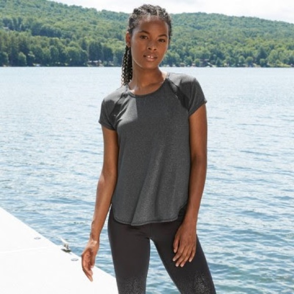 Women's Short Sleeve Mesh T-Shirt - All in Motion Black XS